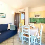 Isa-apartments With Air Conditioning And Outdoor Private Space In With Swimming-pool In Palau, Only 150 Meters From The Sea פאלאו