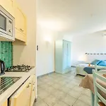 Isa-apartments With Air Conditioning And Outdoor Private Space In With Swimming-pool In Palau, Only 150 Meters From The Sea 3* פאלאו