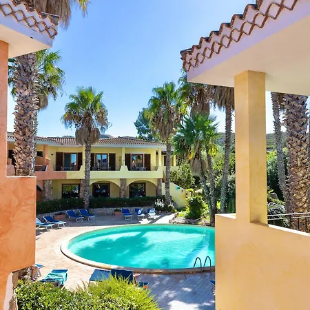Isa-apartments With Air Conditioning And Outdoor Private Space In With Swimming-pool In Palau, Only 150 Meters From The Sea