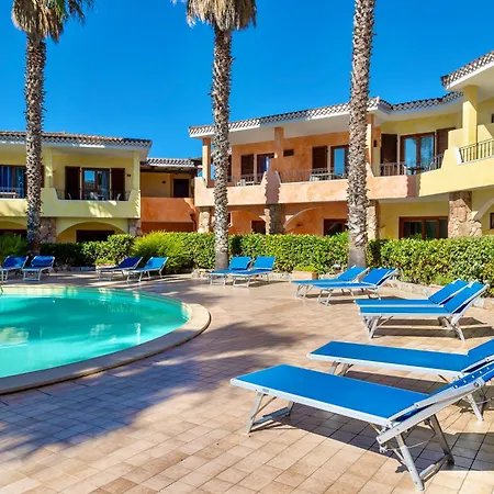 Isa-apartments With Air Conditioning And Outdoor Private Space In With Swimming-pool In Palau, Only 150 Meters From The Sea 3*