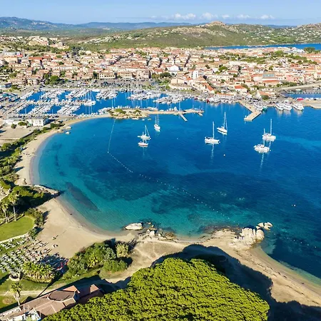 Isa-apartments With Air Conditioning And Outdoor Private Space In With Swimming-pool In Palau, Only 150 Meters From The Sea Aparthotel 3*