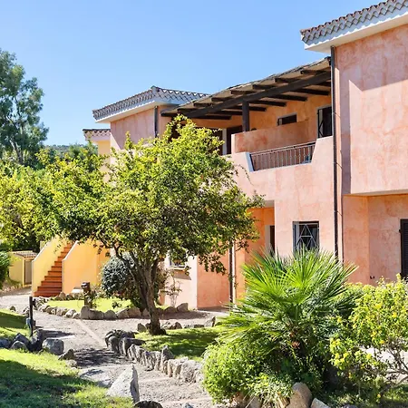 Isa-apartments With Air Conditioning And Outdoor Private Space In With Swimming-pool In Palau, Only 150 Meters From The Sea 3*