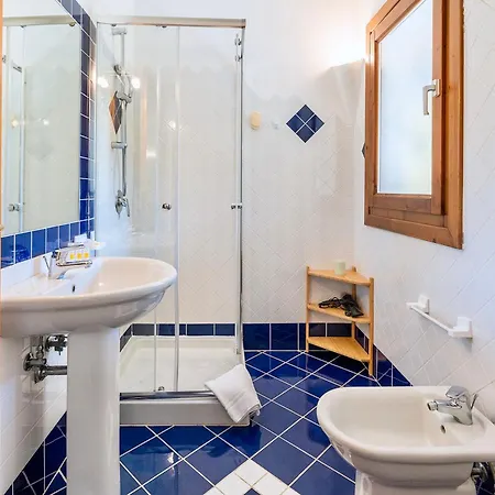 Isa-apartments With Air Conditioning And Outdoor Private Space In With Swimming-pool In Palau, Only 150 Meters From The Sea Aparthotel 3*