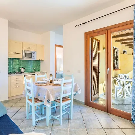 Aparthotel Isa-apartments With Air Conditioning And Outdoor Private Space In With Swimming-pool In Palau, Only 150 Meters From The Sea 3*