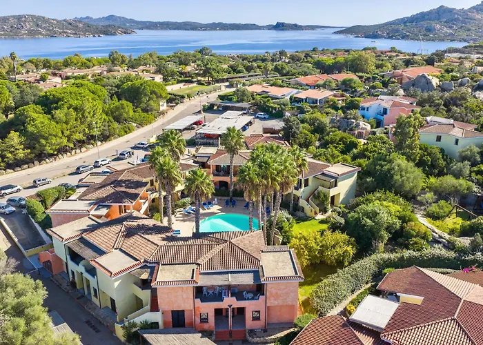 Isa-apartments With Air Conditioning And Outdoor Private Space In With Swimming-pool In Palau, Only 150 Meters From The Sea 4*
