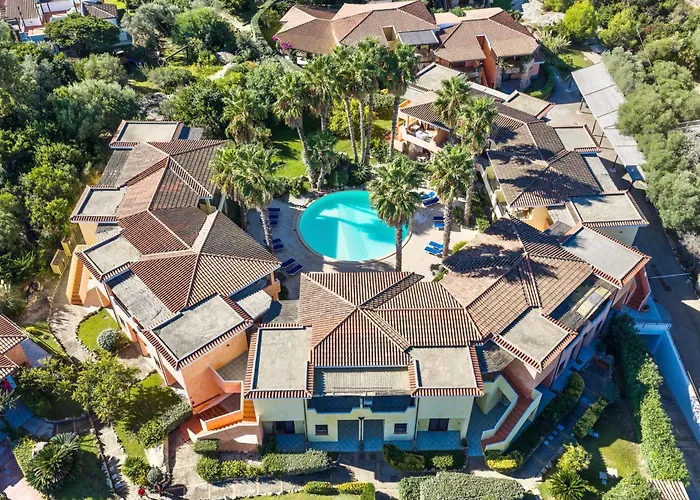 Isa-apartments With Air Conditioning And Outdoor Private Space In With Swimming-pool In Palau, Only 150 Meters From The Sea Палау