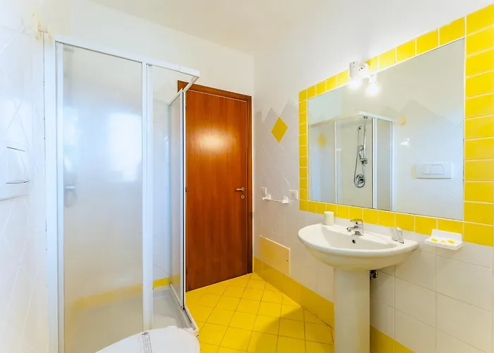 Isa-apartments With Air Conditioning And Outdoor Private Space In With Swimming-pool In Palau, Only 150 Meters From The Sea Апарт-отель 4*
